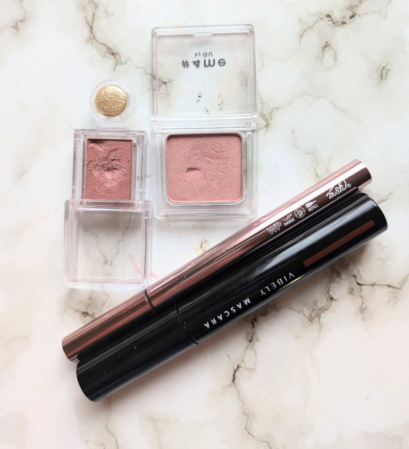 シャドーカスタマイズ/MAJOLICA MAJORCA/単色アイシャドウを使ったクチコミ(1枚目)