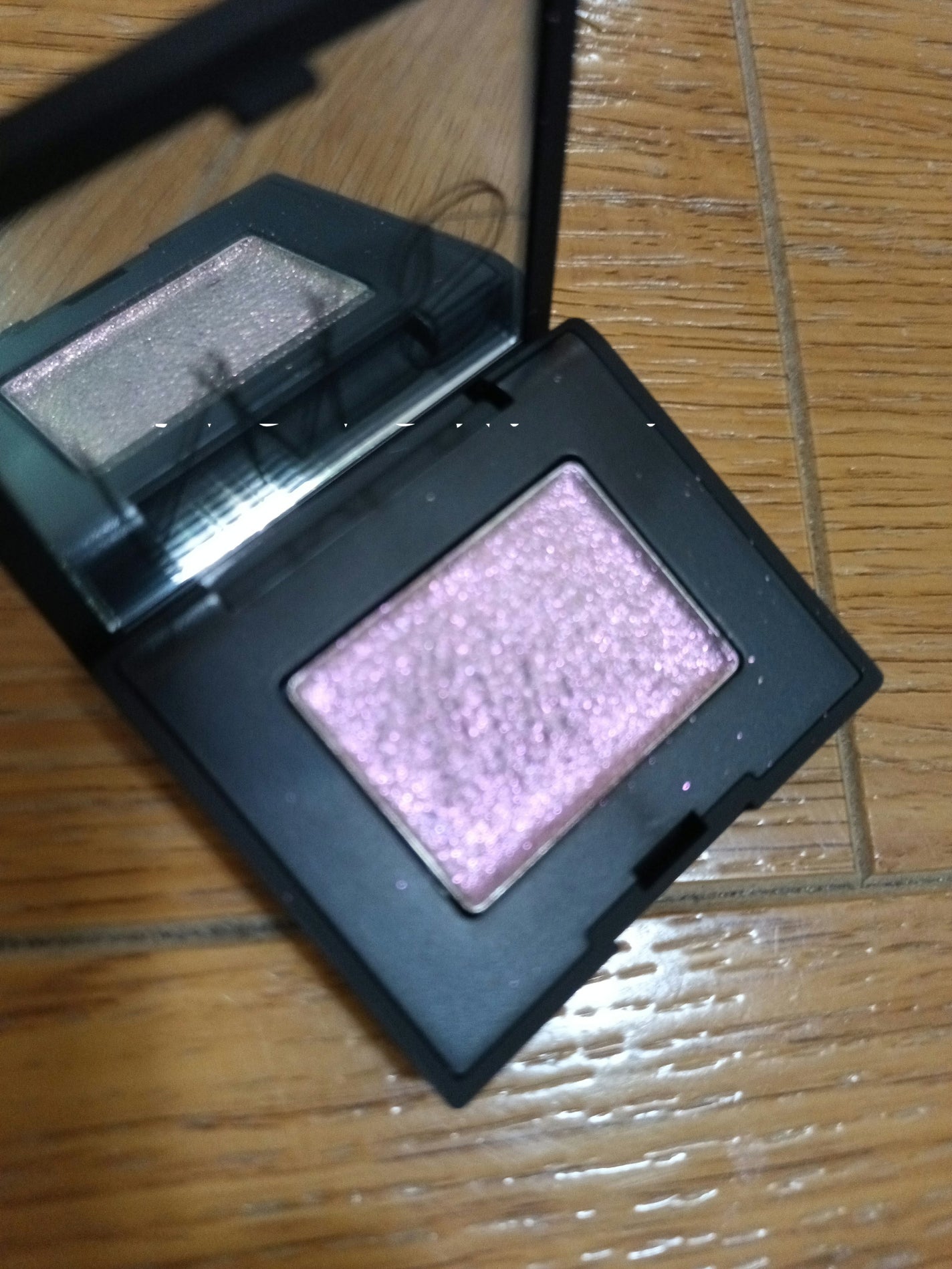 シングルアイシャドー/NARS/単色アイシャドウを使ったクチコミ(2枚目)