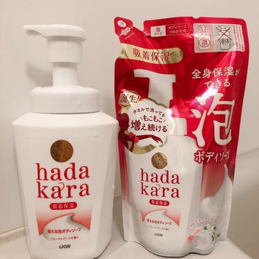 hadakara ボディソープ 泡で出てくるタイプ  フローラルブーケの香り つめかえ用440ml/hadakara/ボディソープの画像