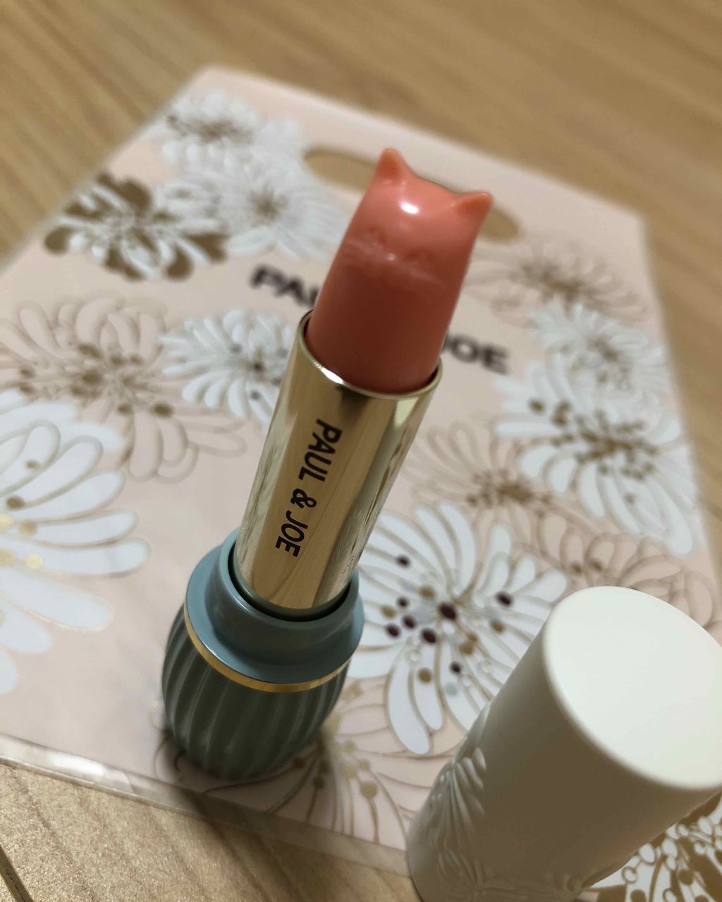 リップスティック トリートメント/PAUL & JOE BEAUTE/リップケアを使ったクチコミ（3枚目）