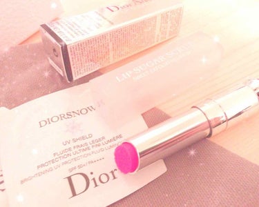 今回買ったのはこれ🐯◎！

Dior アディクト スクラブ＆バーム 002
ラズベリーです⸜(* ॑꒳ ॑* )⸝

ずっと届くの待ち遠しくて今日届いたもの

スクラブバームなので寝起きで付けてみた笑
