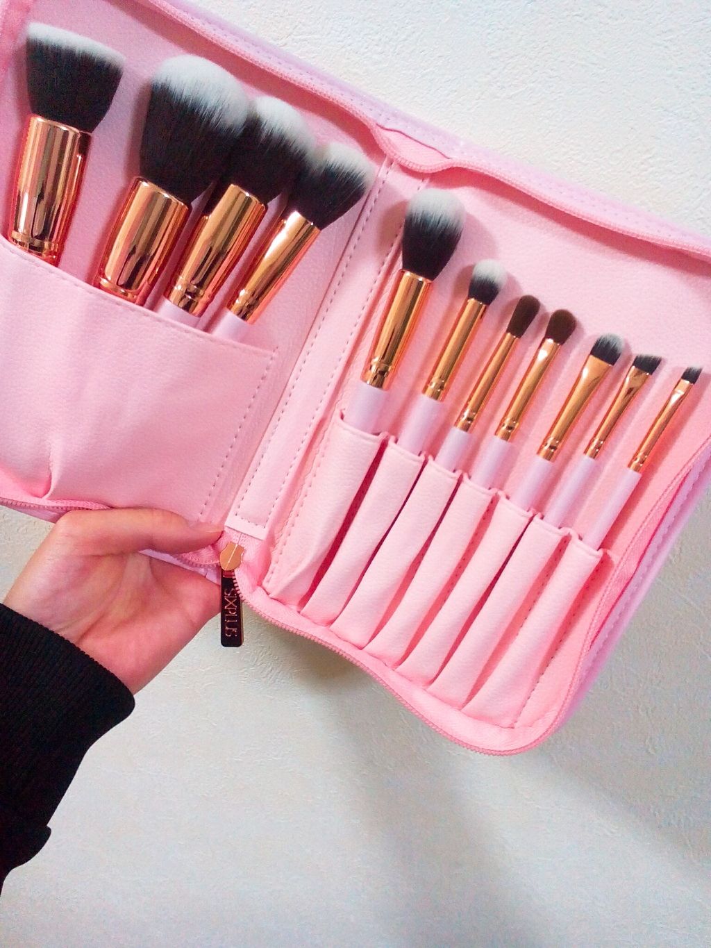 貴族のゴールド メイクブラシ11本セット 化粧ポーチ付き/SIXPLUS/メイクブラシを使ったクチコミ（1枚目）