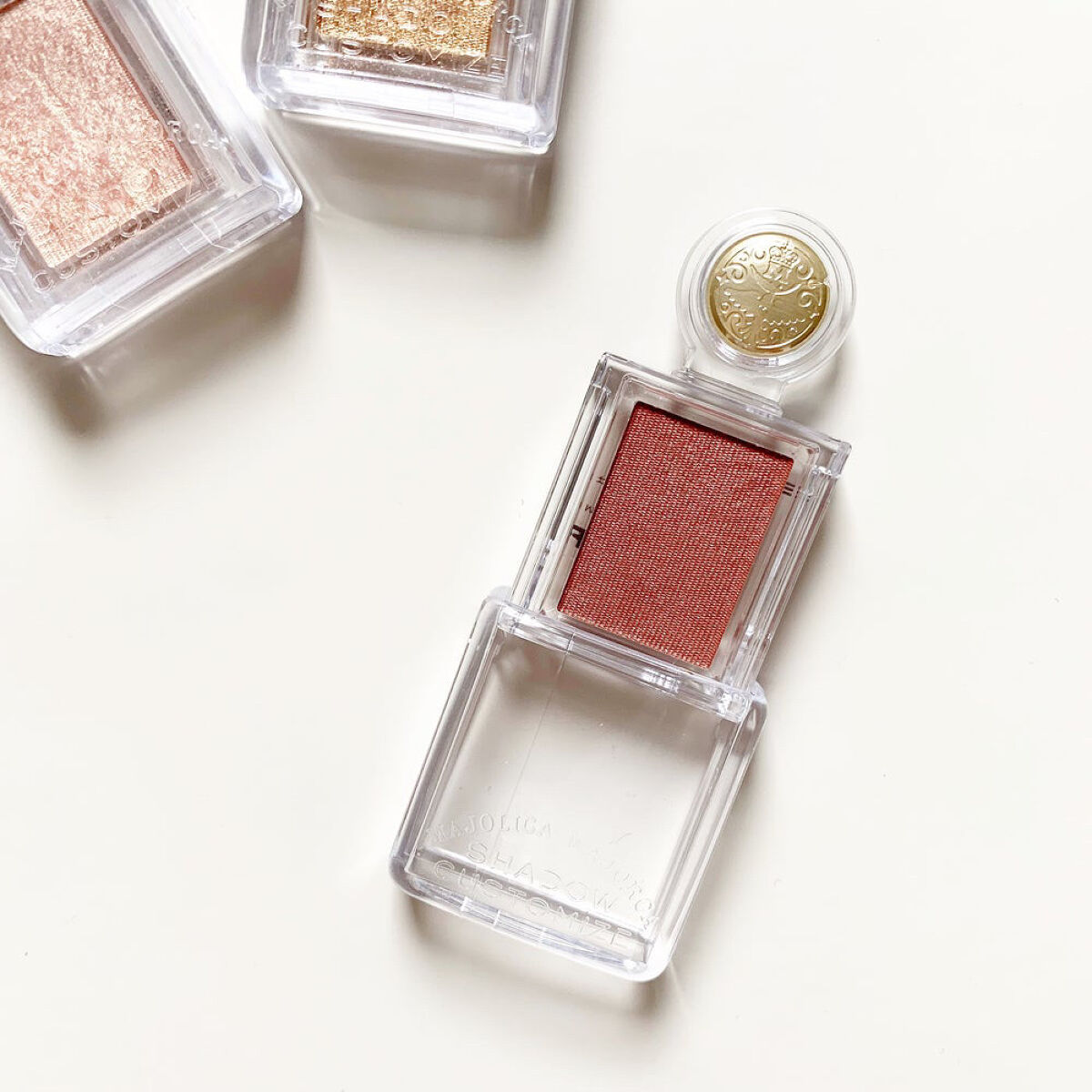 シャドーカスタマイズ/MAJOLICA MAJORCA/単色アイシャドウを使ったクチコミ（1枚目）