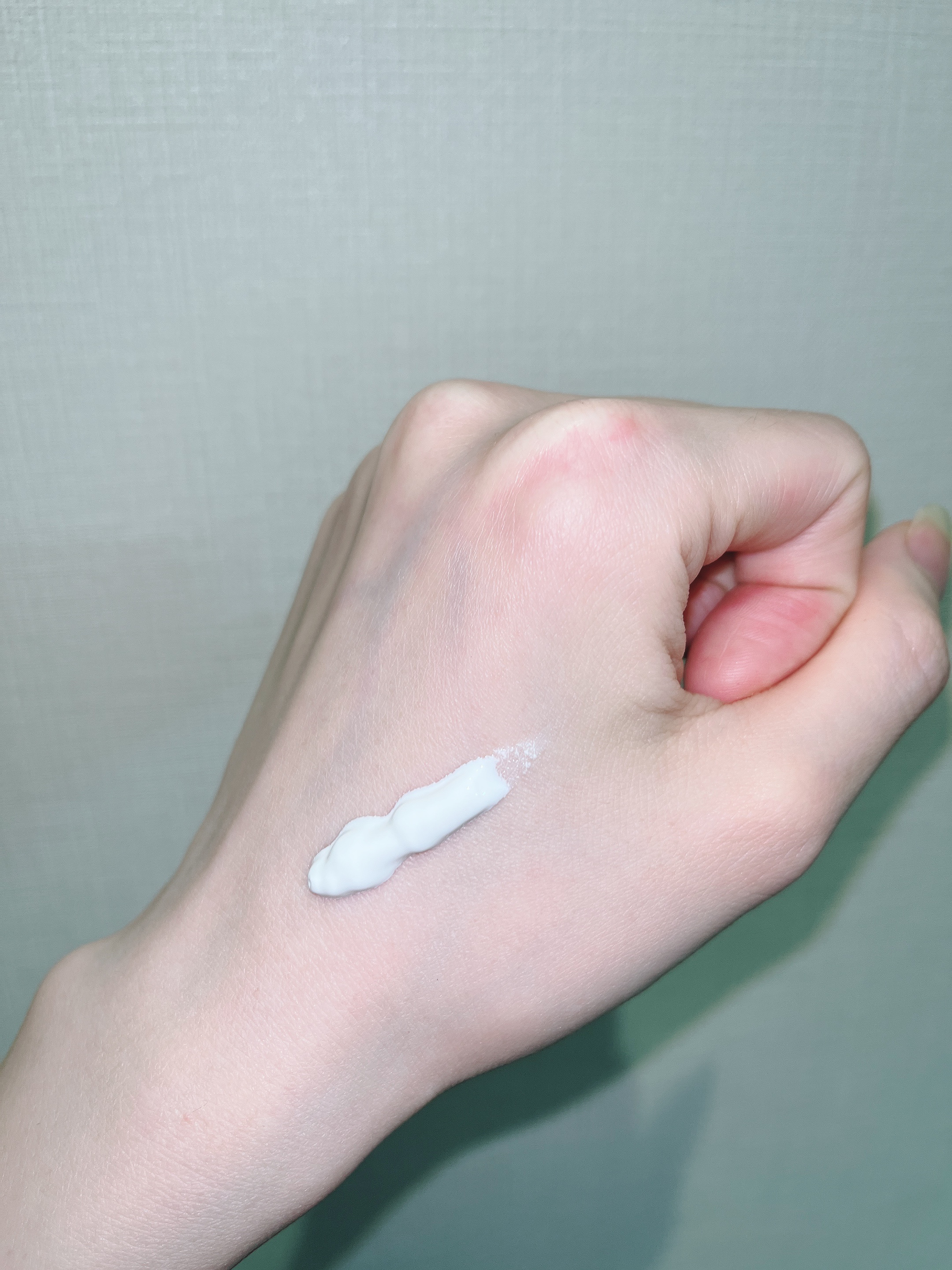 モイスチャー スージング サン クリーム/Pyunkang Yul/日焼け止めクリームを使ったクチコミ（3枚目）