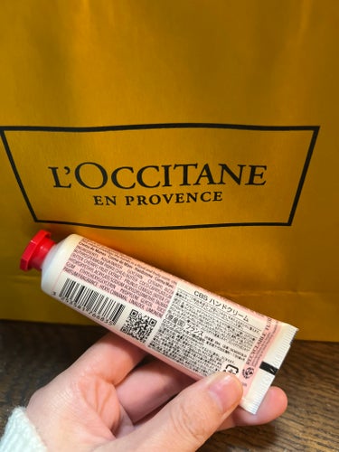 チェリーストロベリー ハンドクリーム /L'OCCITANE/ハンドクリームを使ったクチコミ（2枚目）