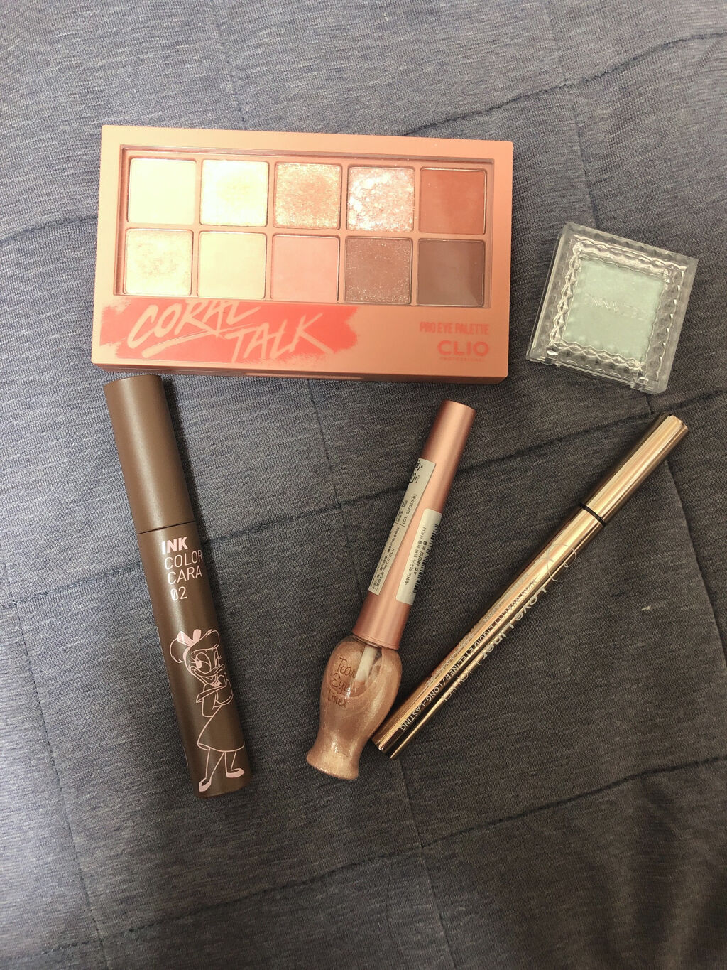 シングルカラーアイシャドウ/CEZANNE/単色アイシャドウを使ったクチコミ（1枚目）