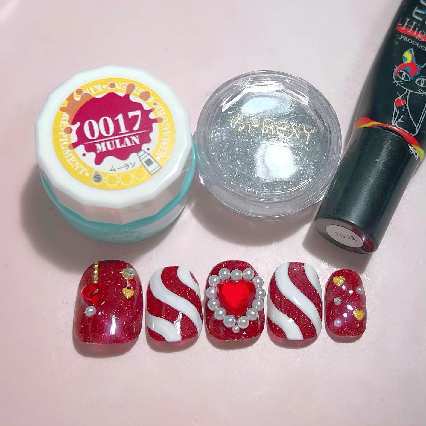 なかやまちえこ on LIPS 「クリスマスネイル🎄365日ネイル342日め⠀⠀@kimacat..」(3枚目)