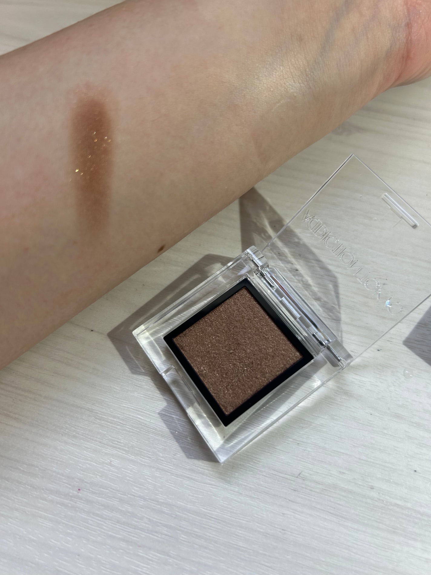 アディクション ザ アイシャドウ パール/ADDICTION/単色アイシャドウを使ったクチコミ(3枚目)