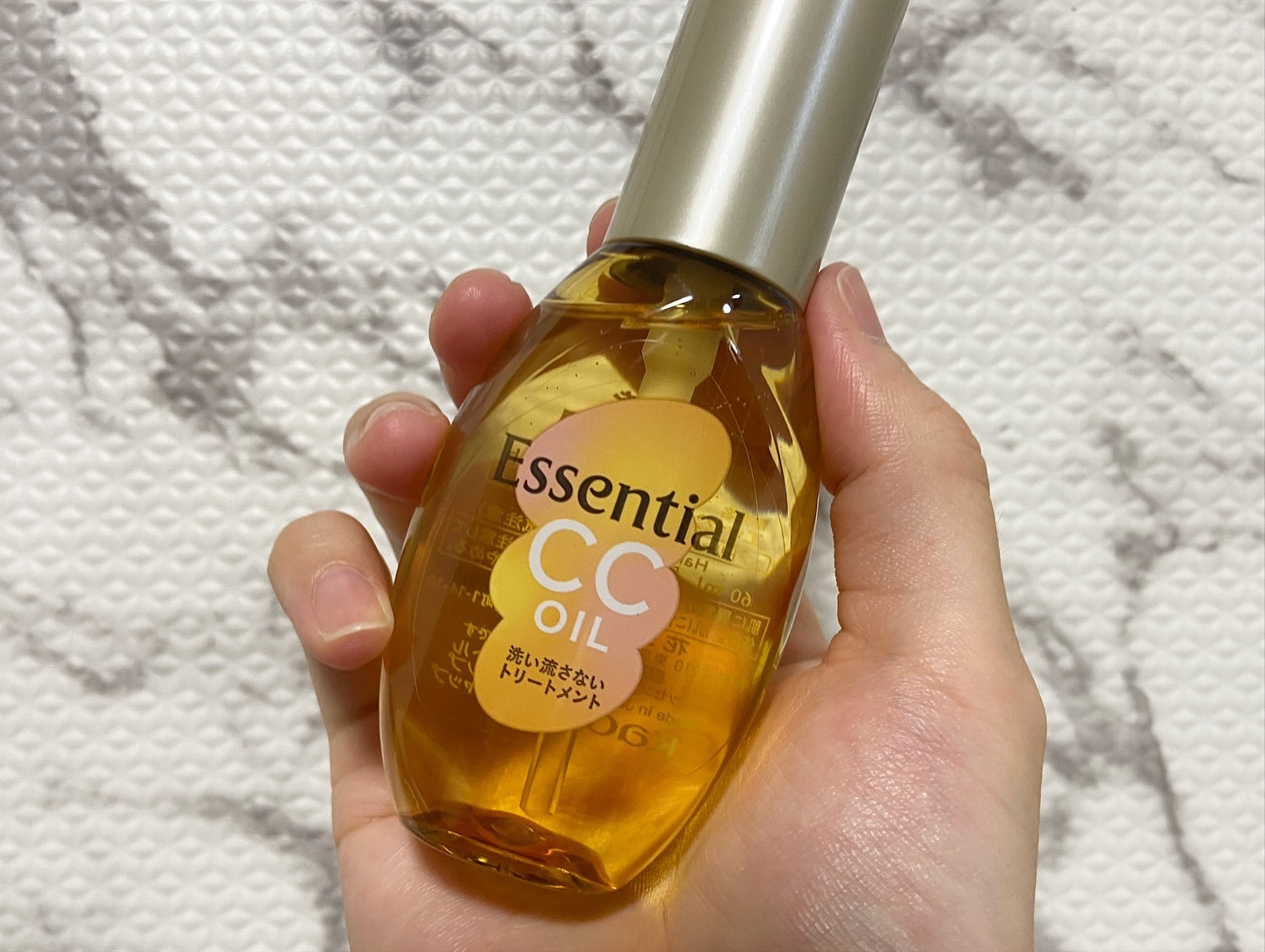 CCオイル 60ml/エッセンシャル/ヘアオイルを使ったクチコミ（3枚目）