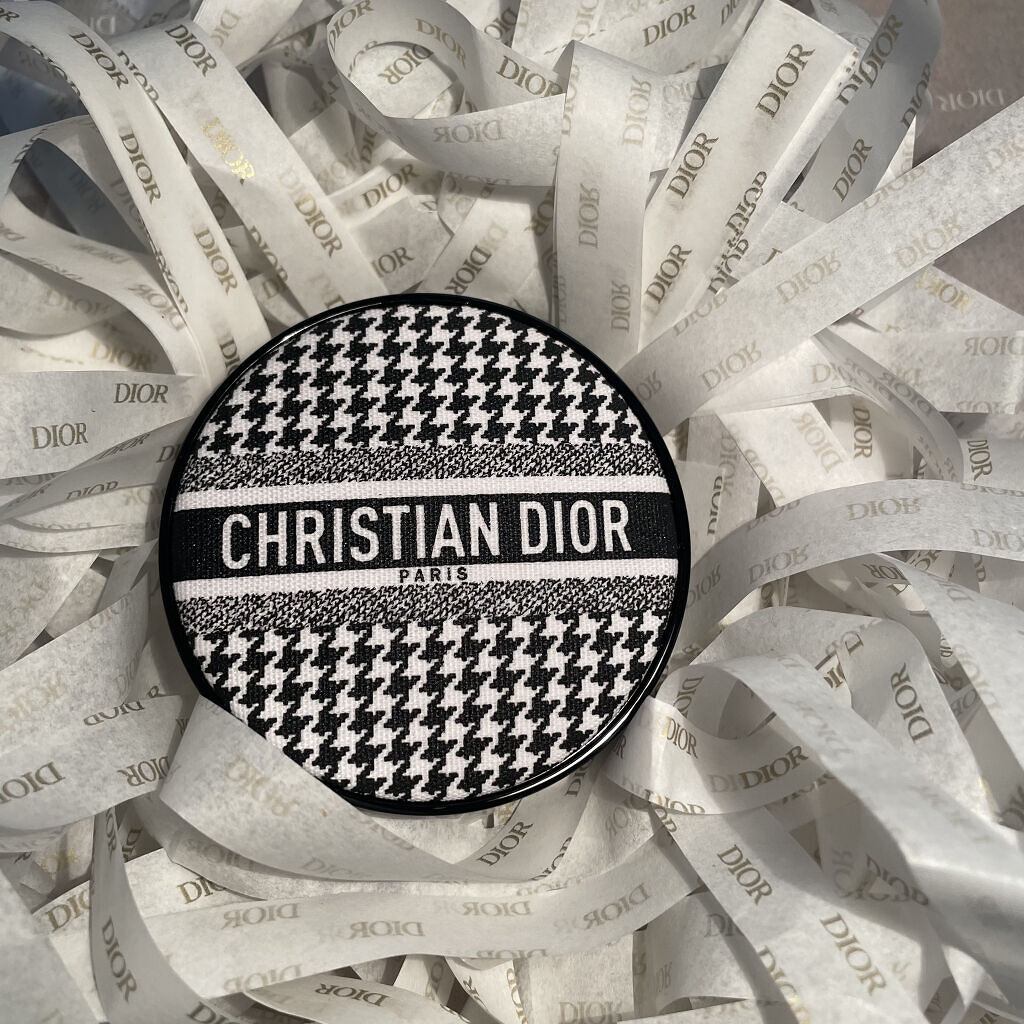 【旧】ディオールスキン フォーエヴァー クッション 2N ニュートラル <ニュー ルック エディション>（生産終了）/Dior/クッションファンデーションを使ったクチコミ（3枚目）