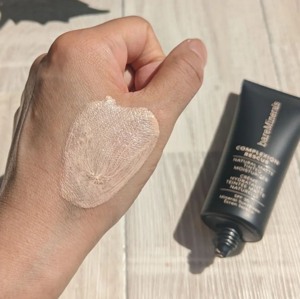 CR ナチュラル マット モイスチャライザー/bareMinerals/クリーム・エマルジョンファンデーションを使ったクチコミ（3枚目）