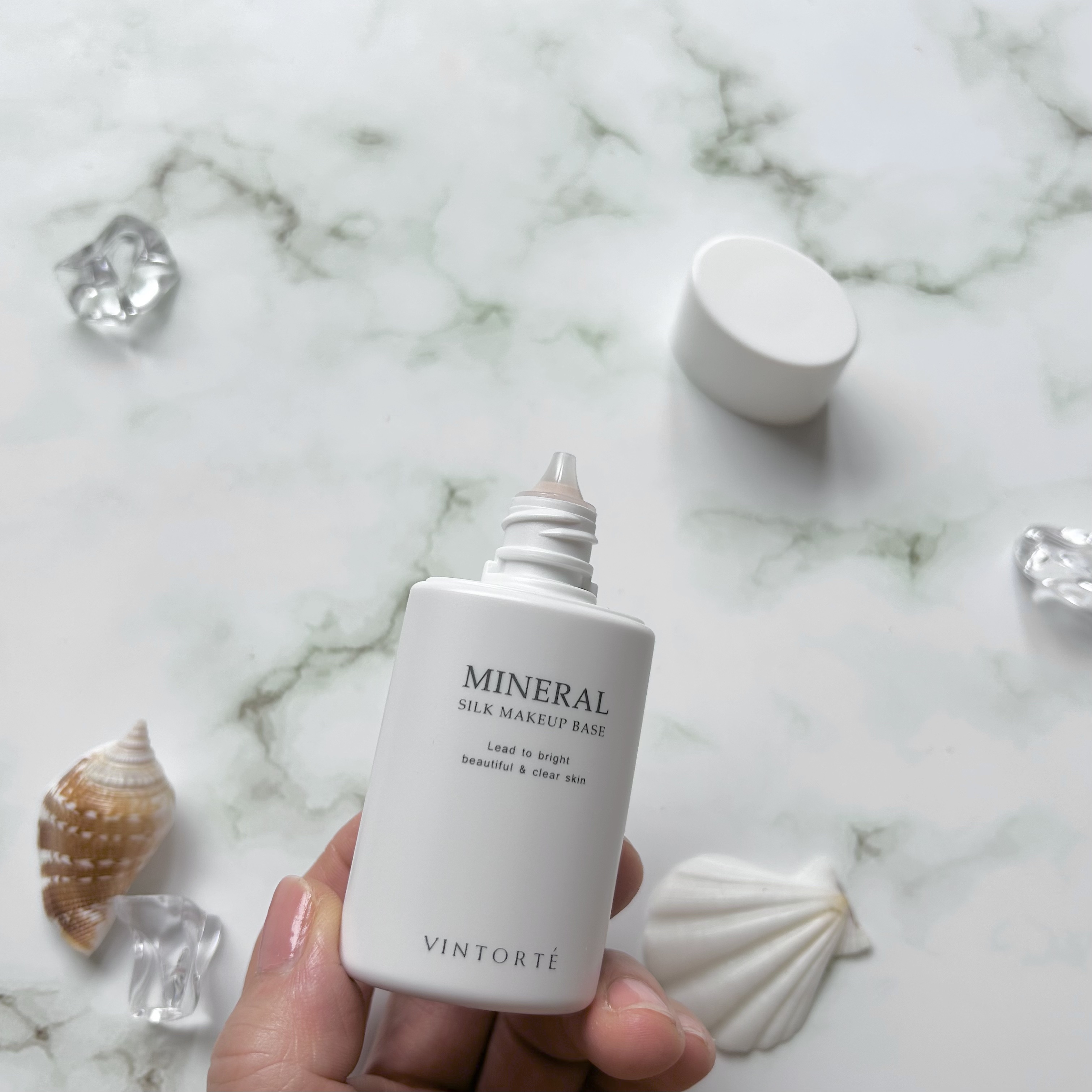 ミネラルシルクメイクアップベース/ヴァントルテ/化粧下地を使ったクチコミ（2枚目）