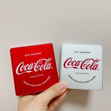 THE FACE SHOP コカコーラ モノ ポップ アイズのクチコミ「\THE FACE SHOP コカコーラ モノ ポップ アイズ/

01 COKE RED

.....」（1枚目）