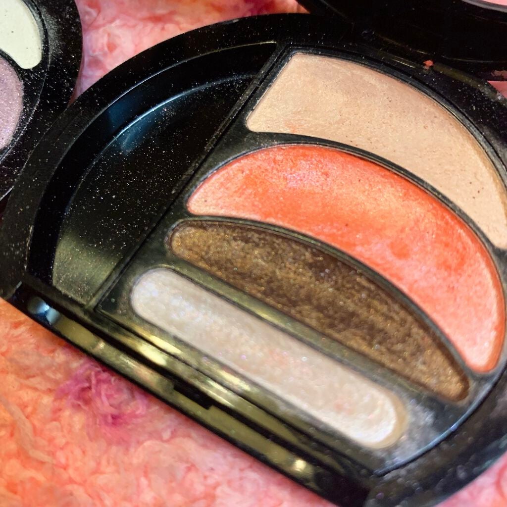 ビッグアイ シャドウ/MAYBELLINE NEW YORK/アイシャドウパレットを使ったクチコミ(2枚目)