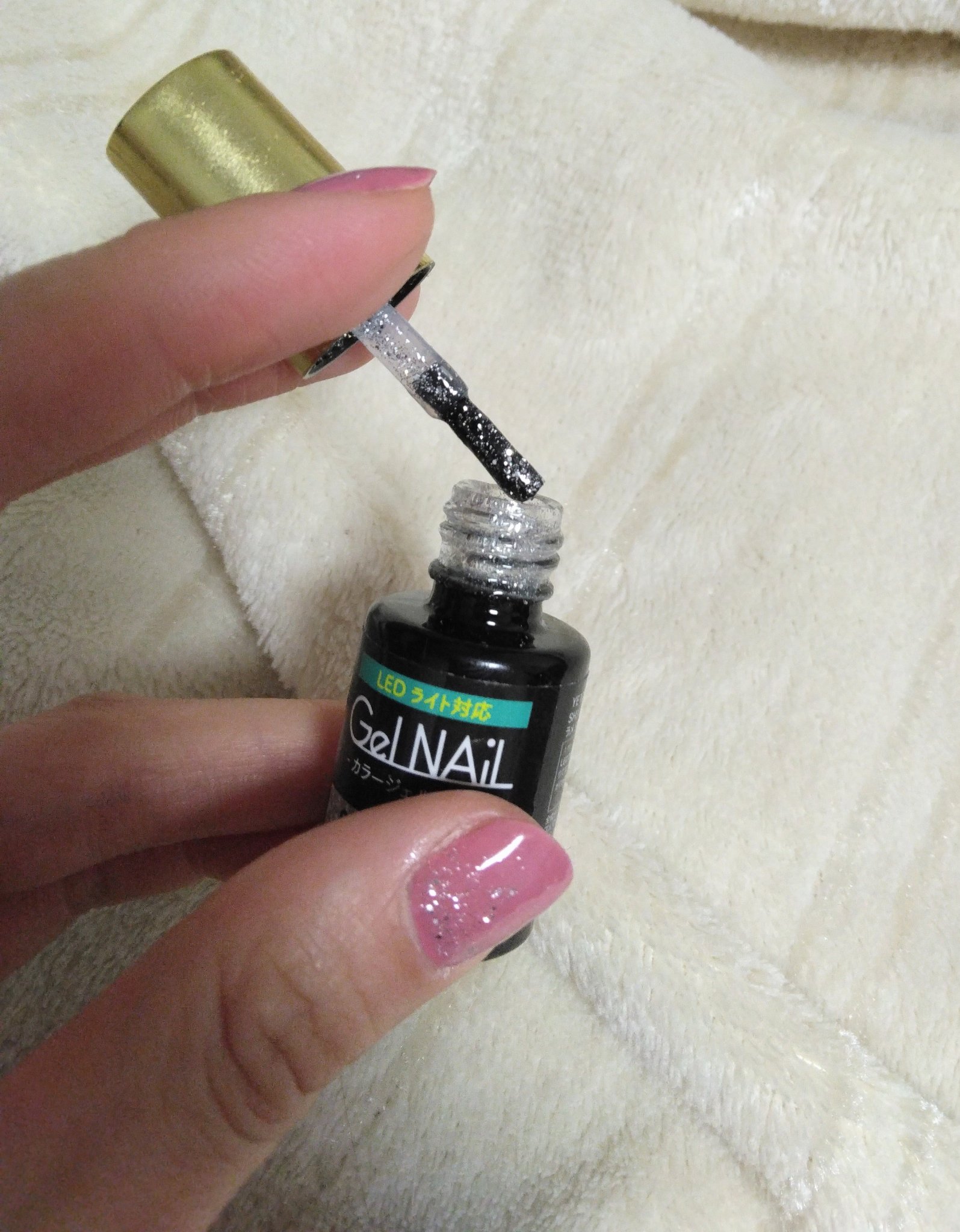 クレヨンタッチミープラス カラージェル チェリーローズ/crayontouch-me/ジェルネイルを使ったクチコミ（2枚目）