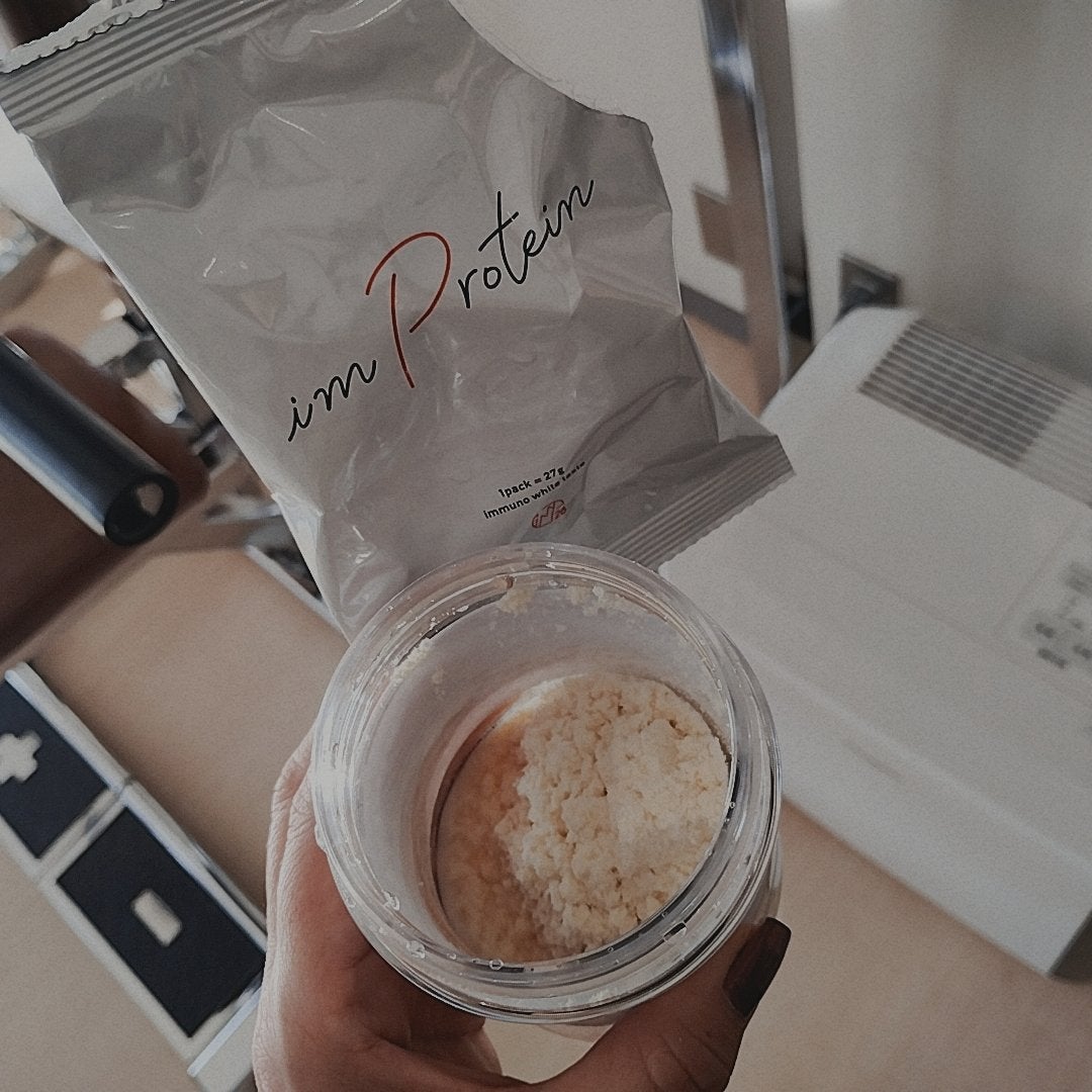 mcgroupakiko on LIPS 「日本国内で最も高価格帯のプロテイン製品と言われています「アイム..」(5枚目)