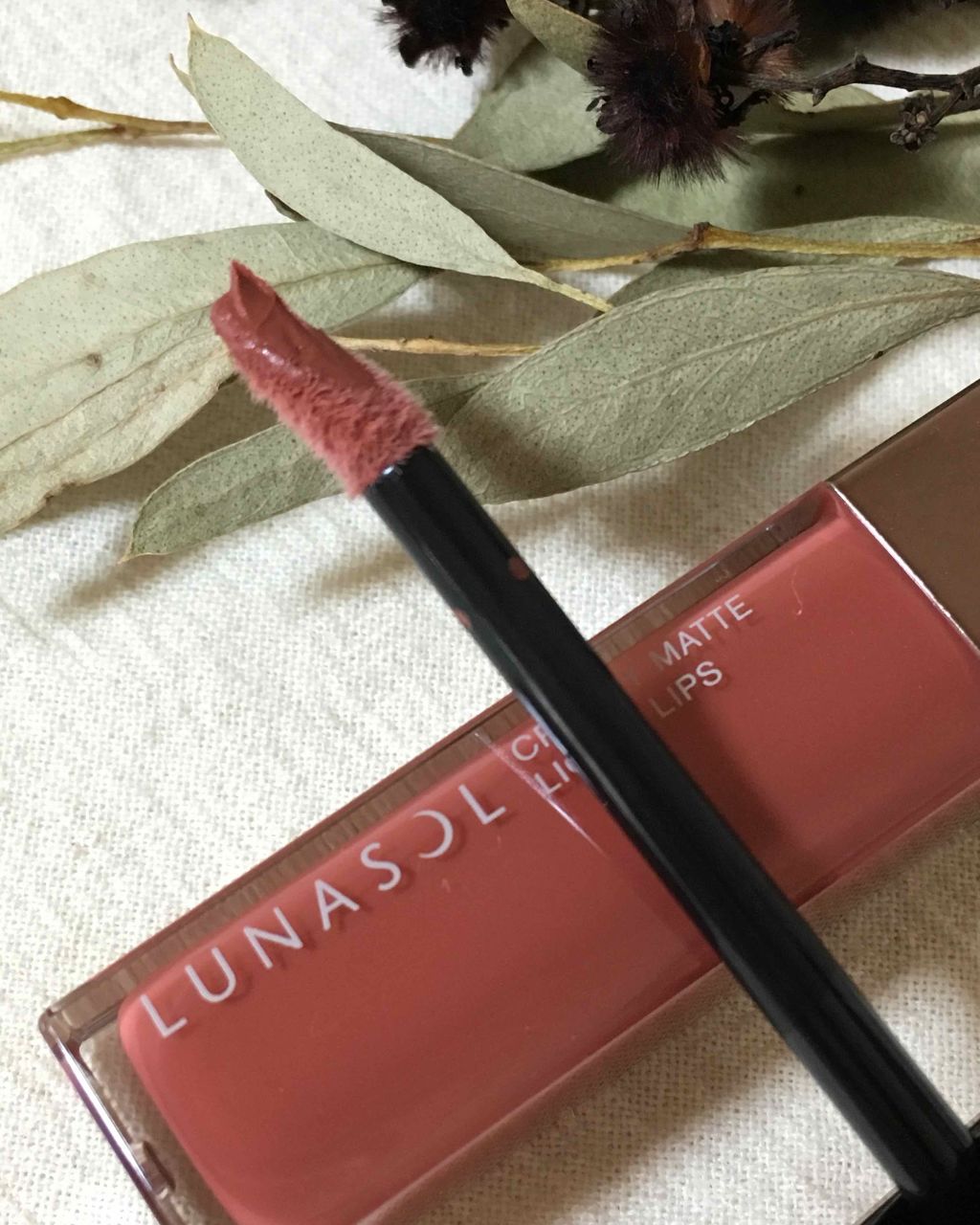 クリーミィマットリクイドリップス/LUNASOL/口紅を使ったクチコミ（2枚目）
