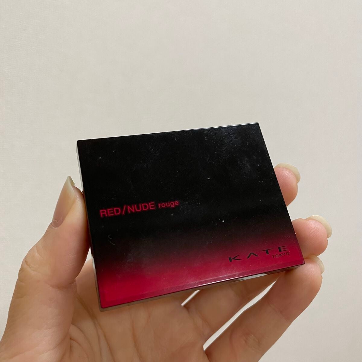 レッドヌードルージュ (エアリーマット)/KATE/口紅を使ったクチコミ(2枚目)