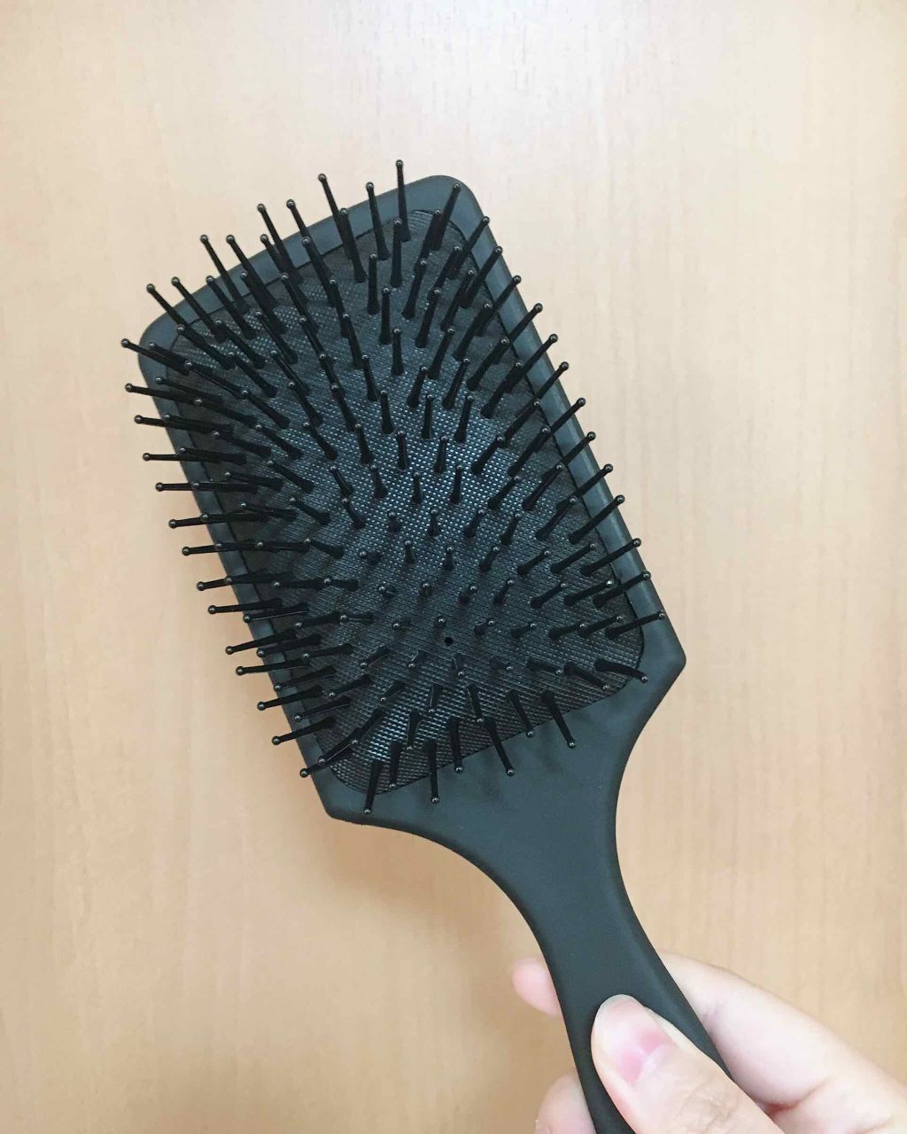 パドルブラシ /DAISO/ヘアブラシを使ったクチコミ（2枚目）