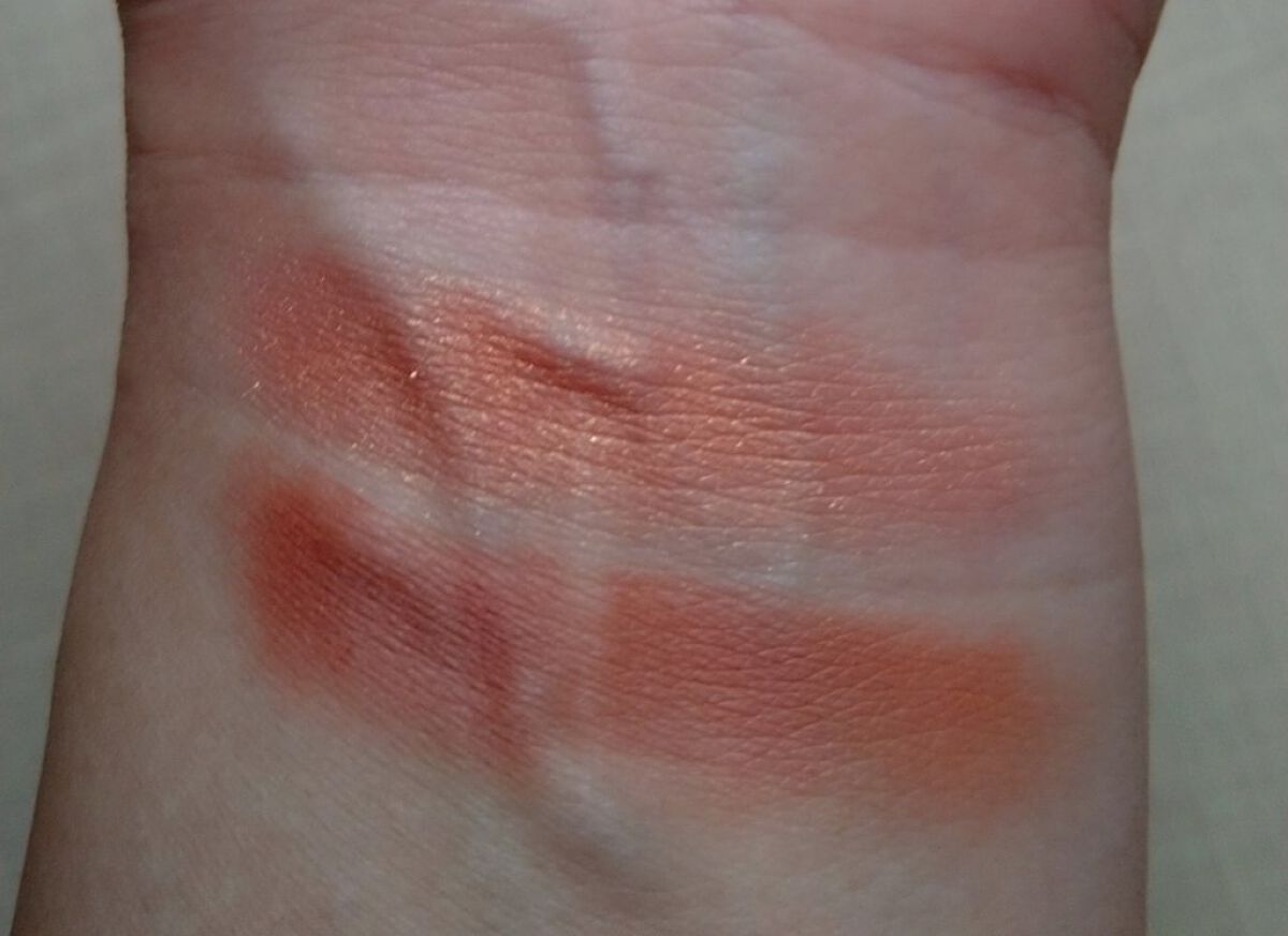 ツイン カラー アイシャドウ 42 オレンジ系/ちふれ/アイシャドウパレットを使ったクチコミ（2枚目）