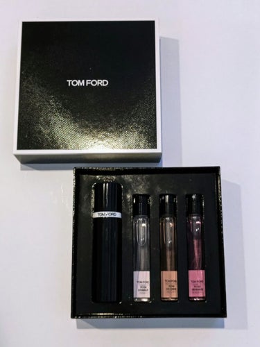 ローズ ド シーヌ オード パルファム スプレィ/TOM FORD BEAUTY/香水(レディース)を使ったクチコミ（1枚目）