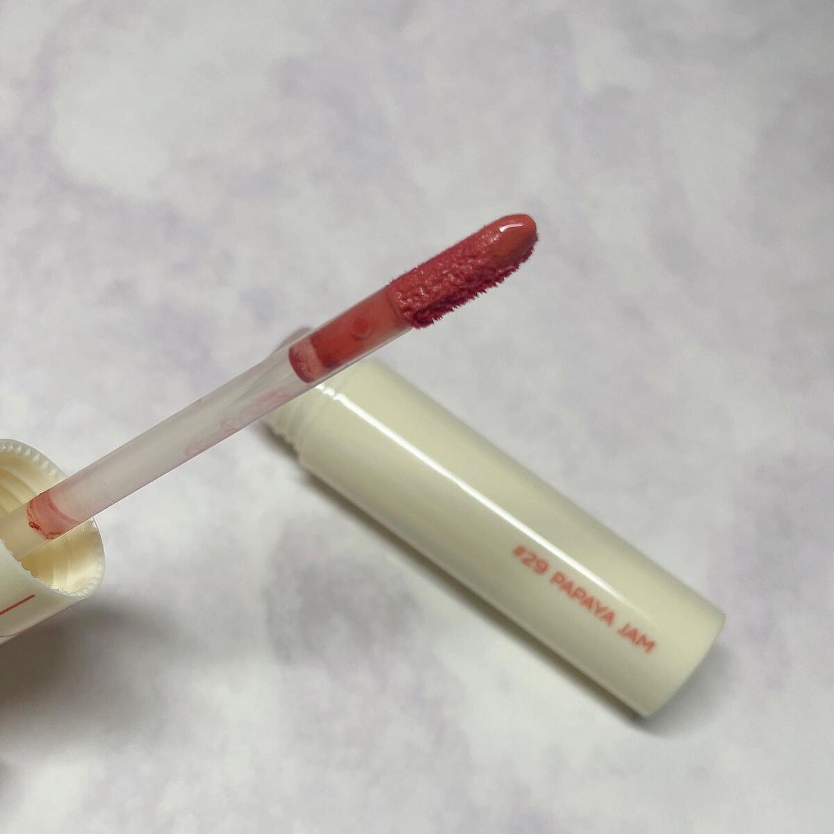 ジューシーラスティングティント/rom&nd/リップティントを使ったクチコミ（3枚目）