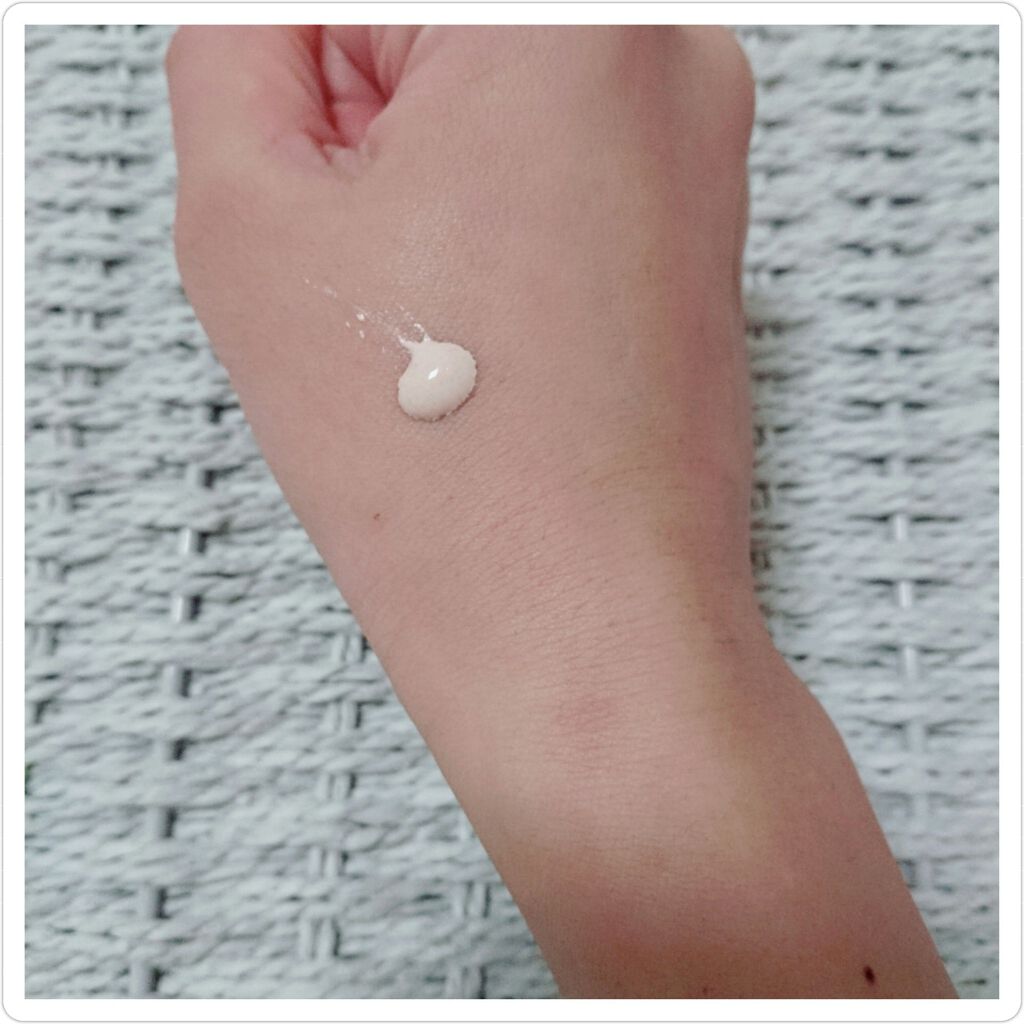 ラトゥー エクラ ファンデーション プライマー N/PAUL & JOE BEAUTE/化粧下地を使ったクチコミ(2枚目)