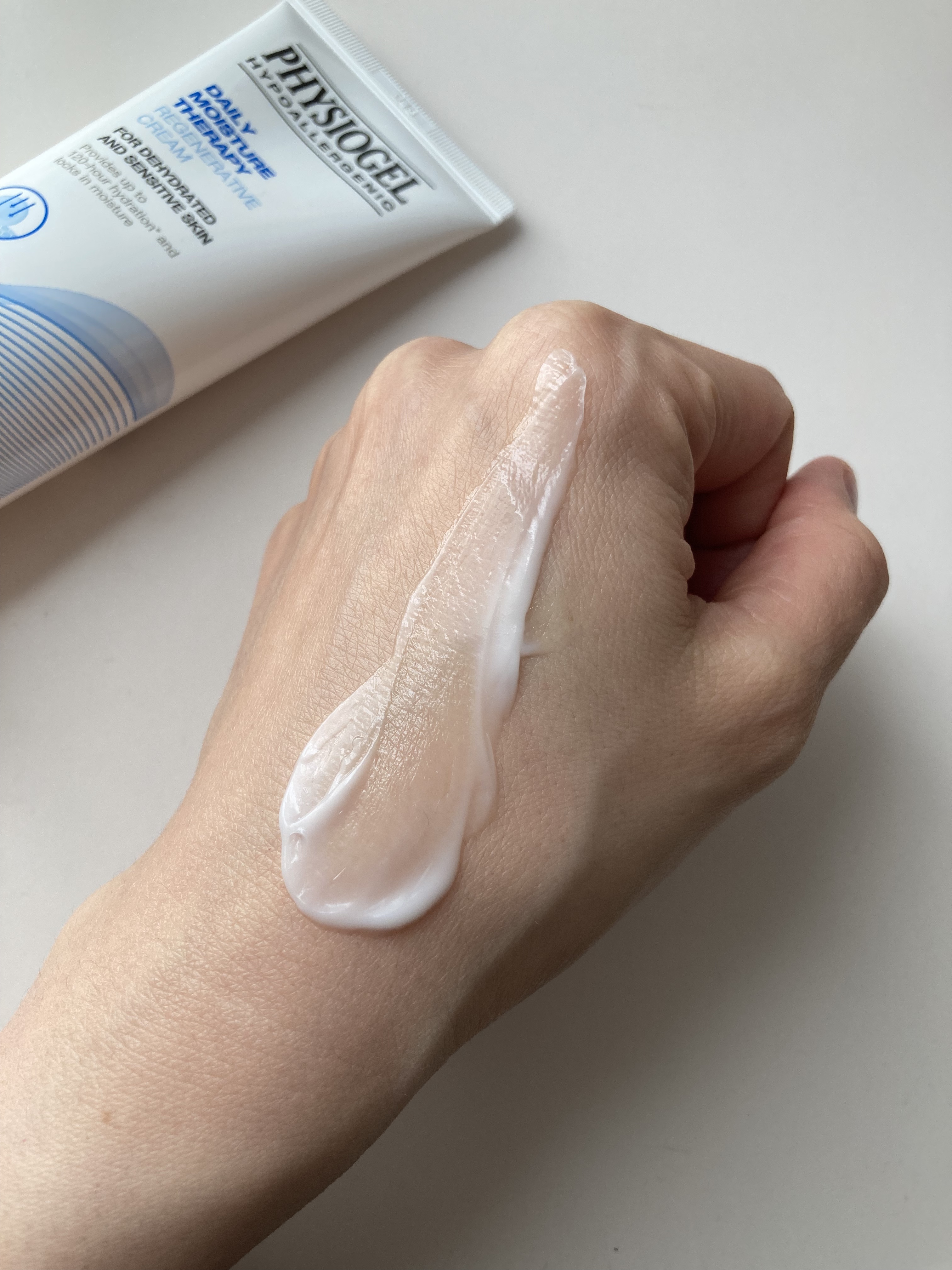 DMT リゼン クリーム/PHYSIOGEL/フェイスクリームを使ったクチコミ（3枚目）