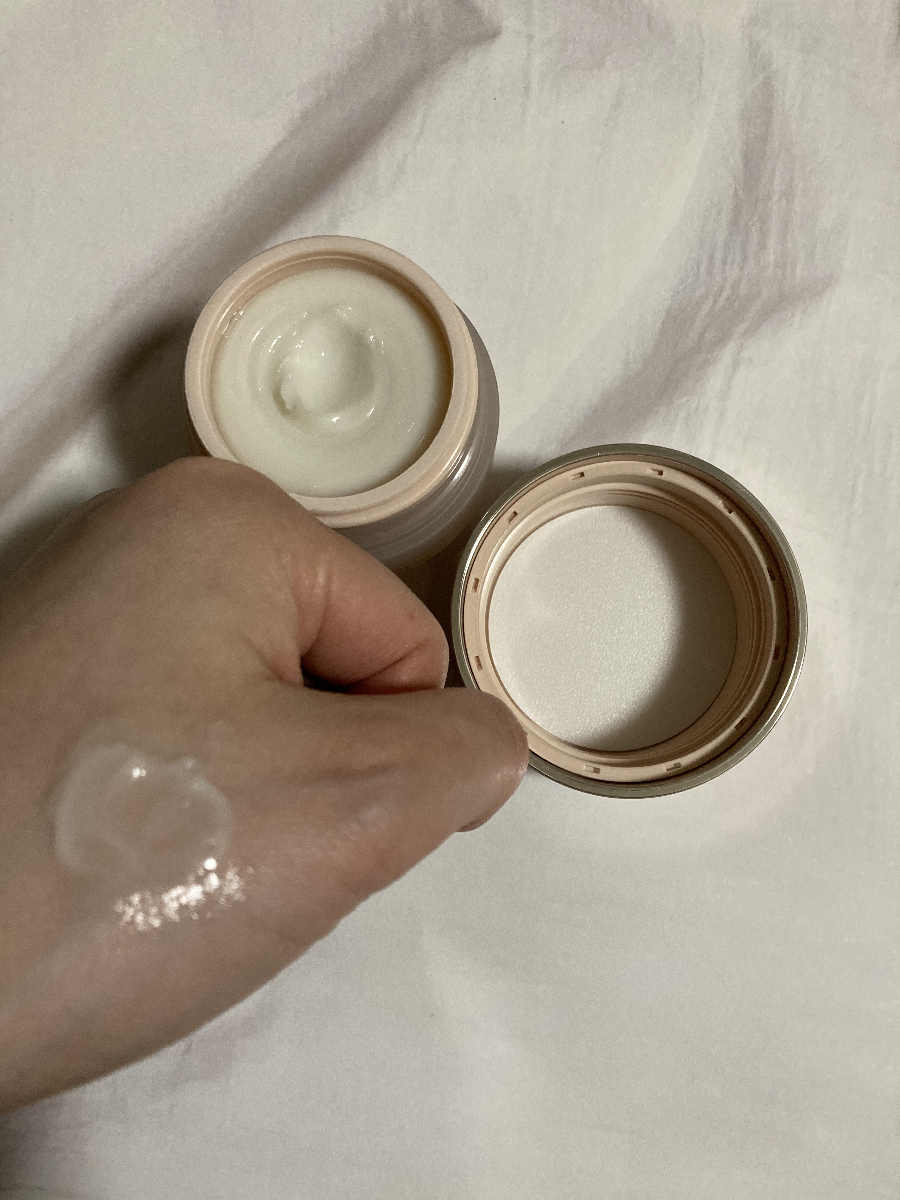 ディセンシア ディセンシー ブライトリフト クリーム/DECENCIA/フェイスクリームを使ったクチコミ（3枚目）