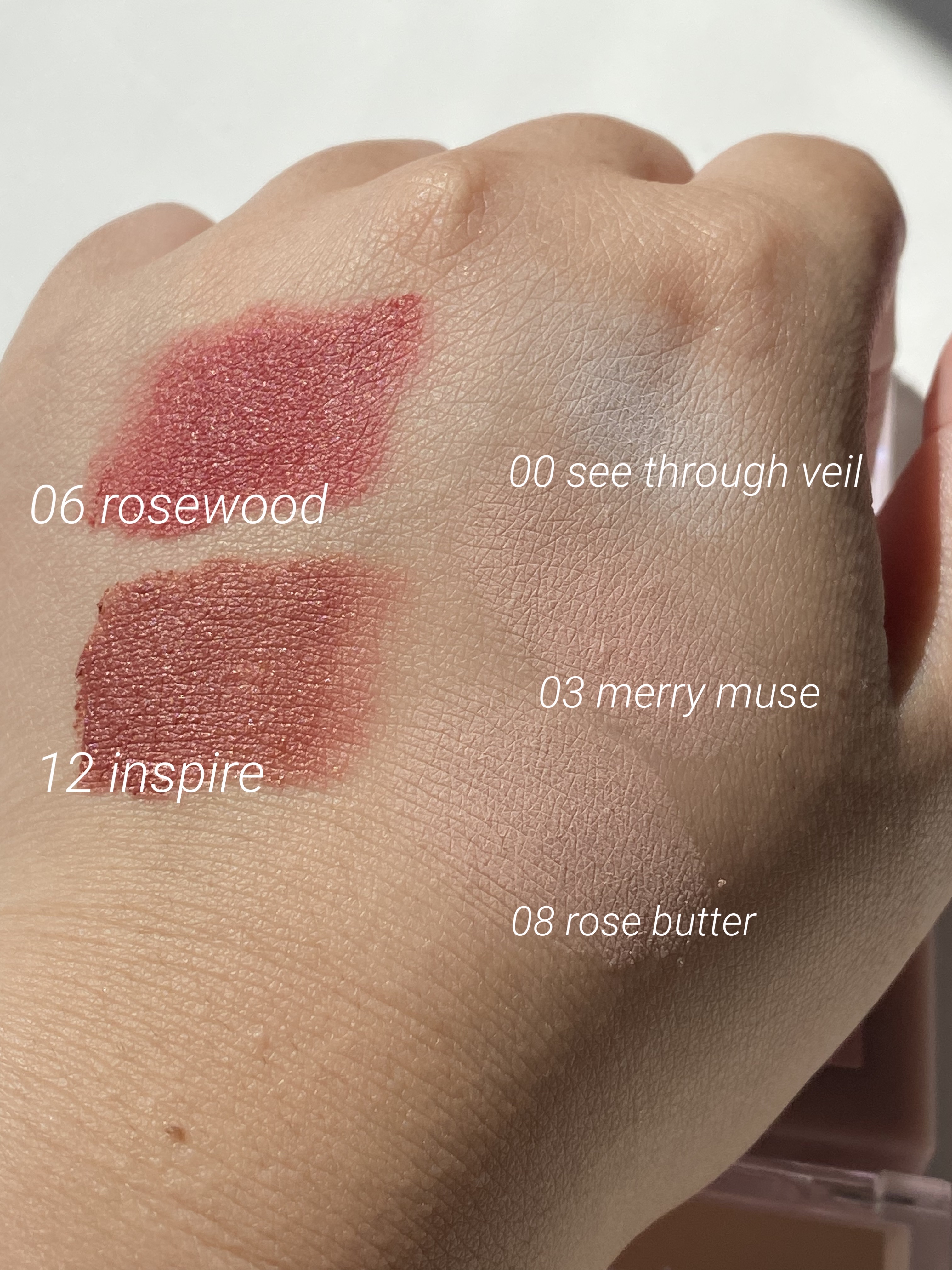 フラッターブラッシャー 03 メリーミューズ/mude./パウダーチークを使ったクチコミ（2枚目）