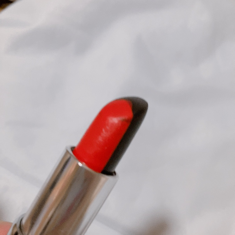 ルージュ・アンテルディ・シルキー/GIVENCHY/口紅を使ったクチコミ（3枚目）