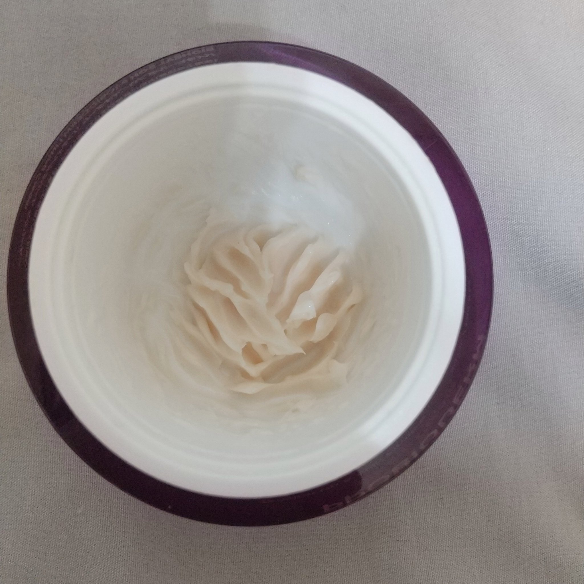 プロバイオダーム リフティング クリーム/BIOHEAL BOH/フェイスクリームを使ったクチコミ（2枚目）