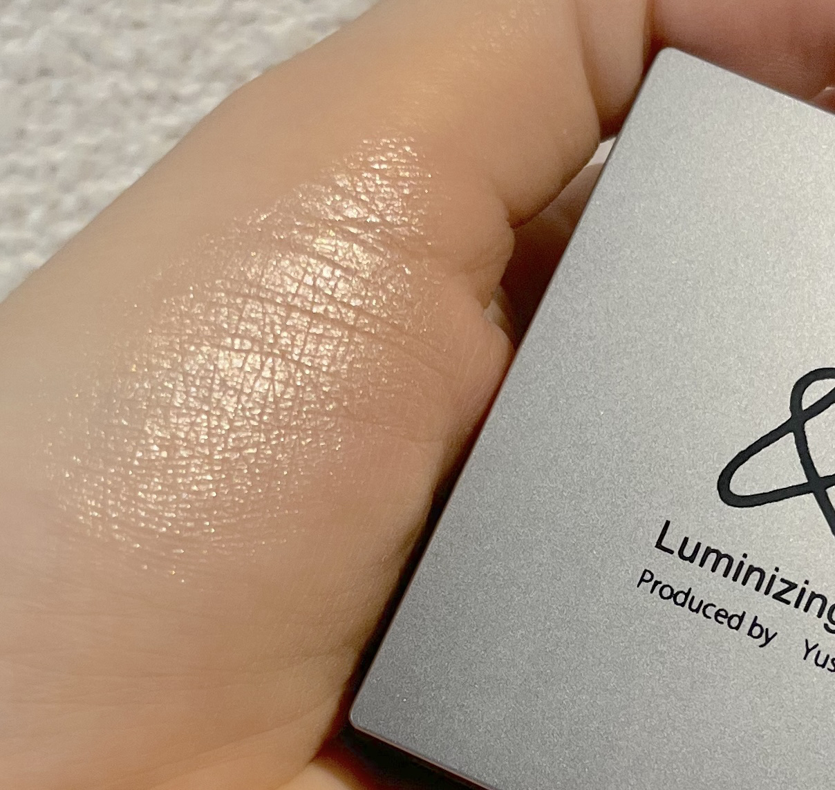 &be ルミナイジングパウダー ヌードグロウ/＆be/パウダーハイライトを使ったクチコミ（3枚目）