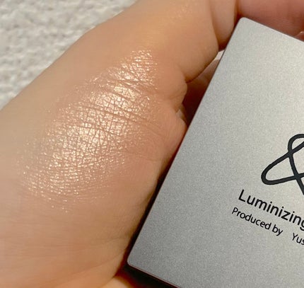 &be ルミナイジングパウダー ヌードグロウ/&be/パウダーハイライトを使ったクチコミ(3枚目)