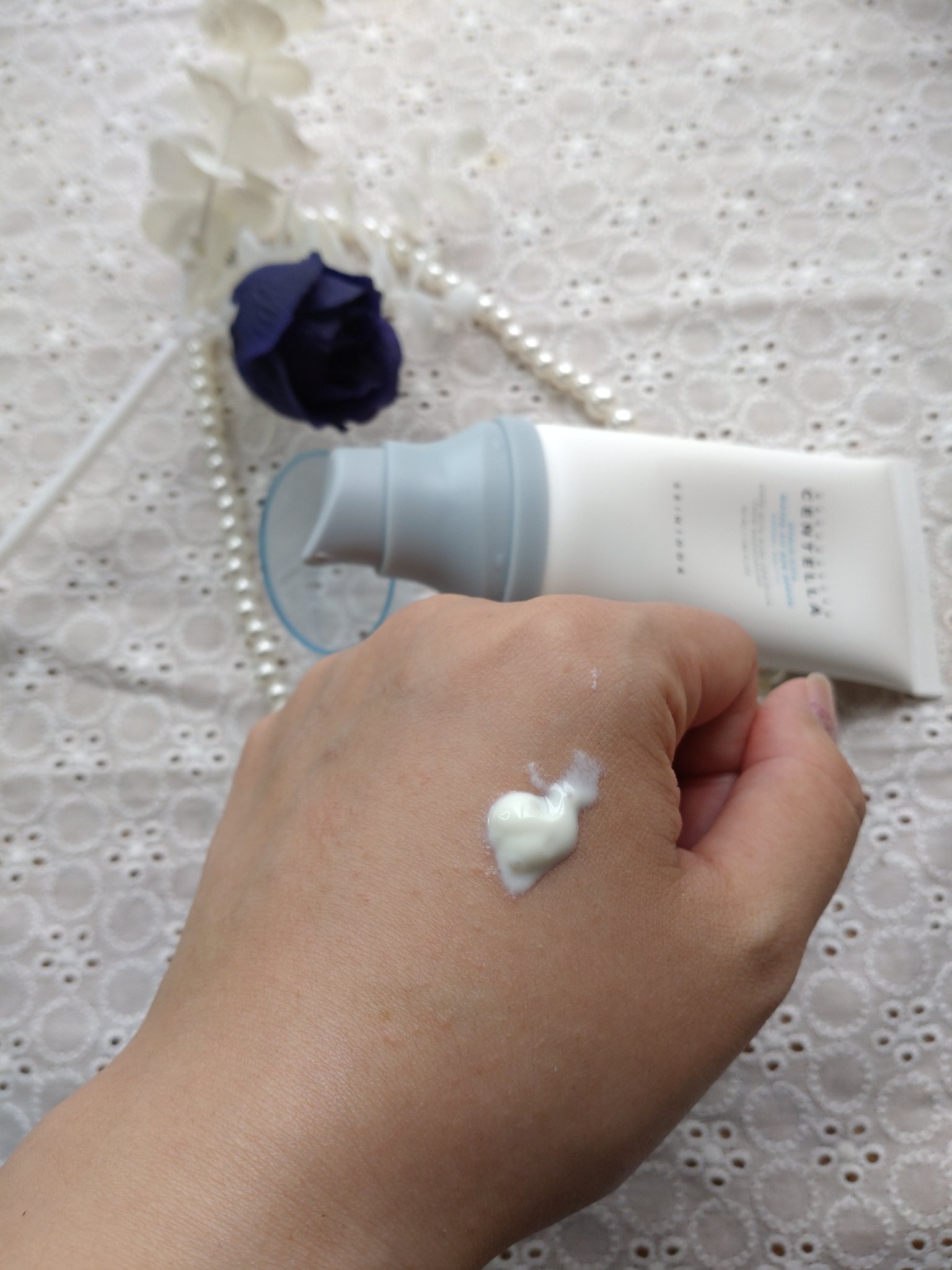 ヒアルーシカ ウォーターフィット サンセラム/SKIN1004/日焼け止めローションを使ったクチコミ（3枚目）