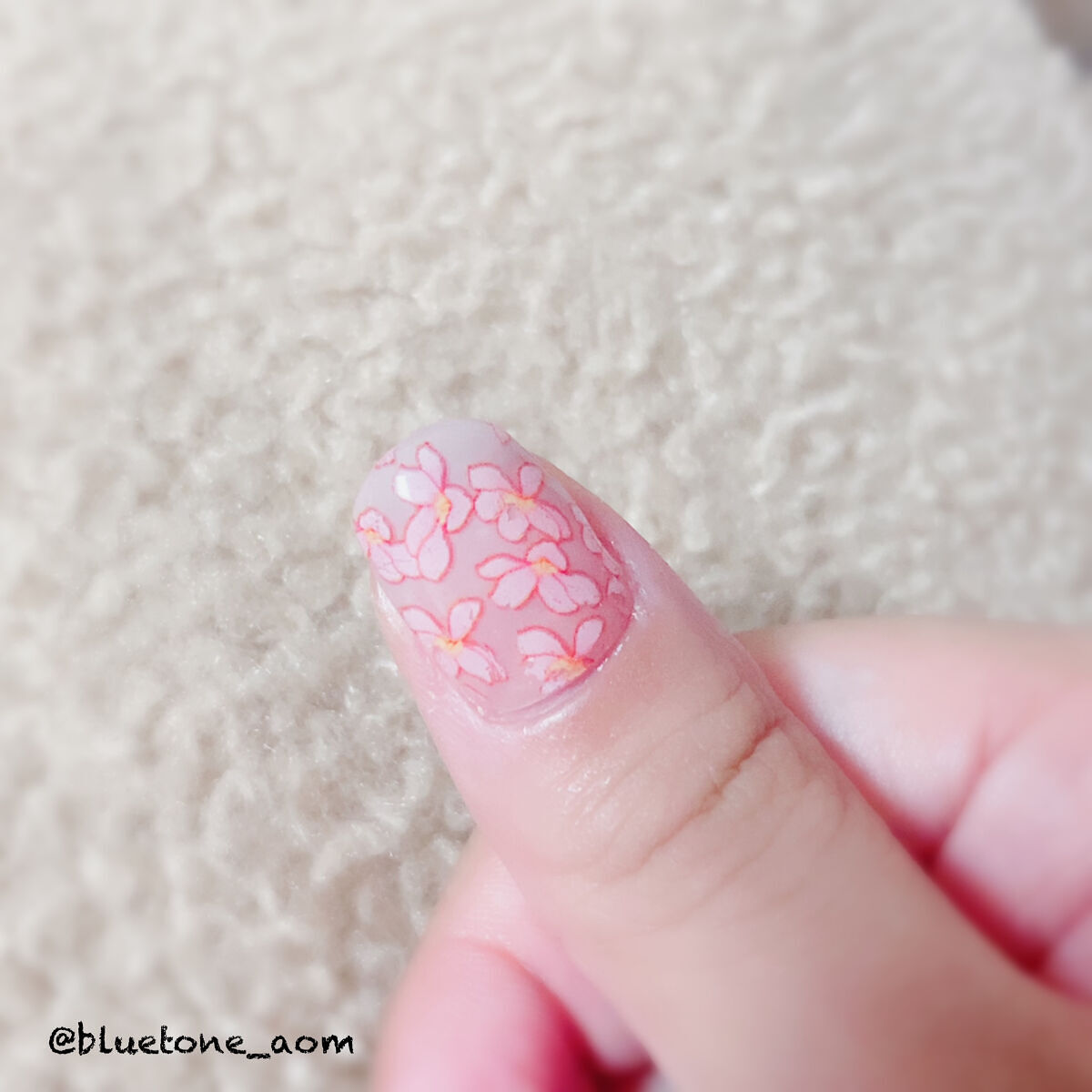 #ネイル,#セルフネイル,#ジェルネイル,#セルフジェルネイル,#フラワーネイルのネイルデザイン