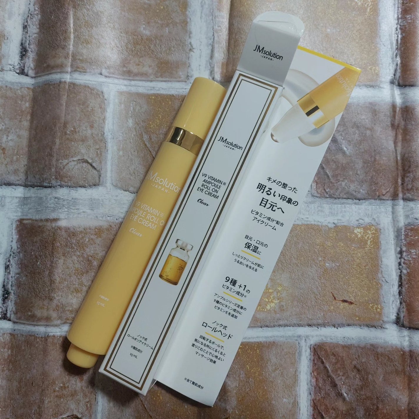 V9ビタミンアンプルロールオンアイクリームクリア/JMsolution/アイケア・アイクリームを使ったクチコミ(1枚目)