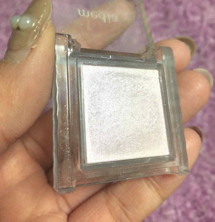 ブライトアップアイシャドウ/media/単色アイシャドウを使ったクチコミ(2枚目)