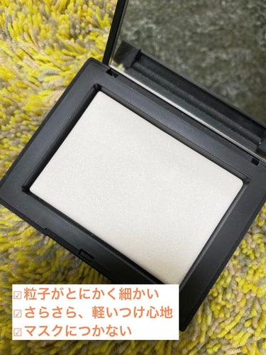 ライトリフレクティングセッティングパウダー　プレスト　N 5894/NARS/プレストパウダーを使ったクチコミ（3枚目）