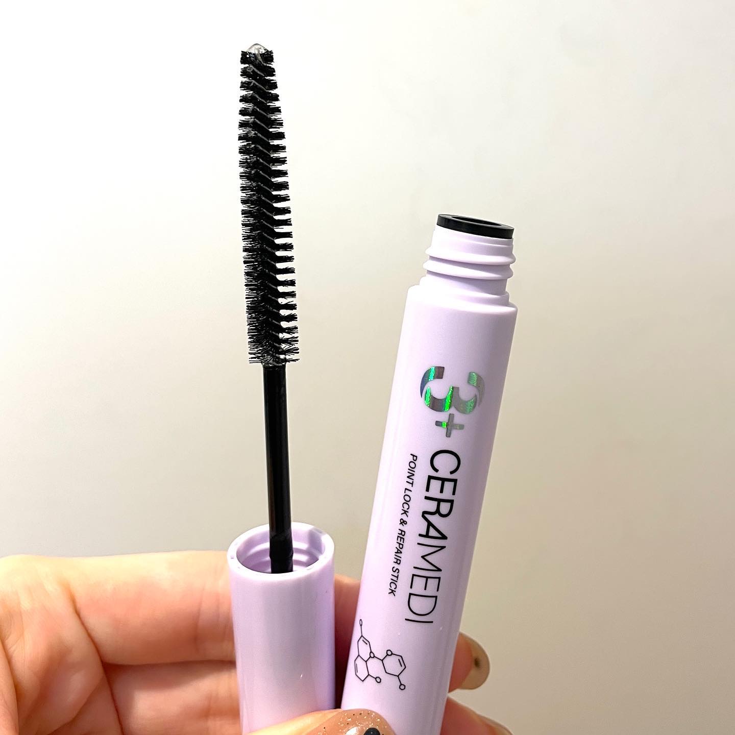 セラメディ ポイントロック&リペアスティック/セラメディ/ヘアジェルを使ったクチコミ（2枚目）