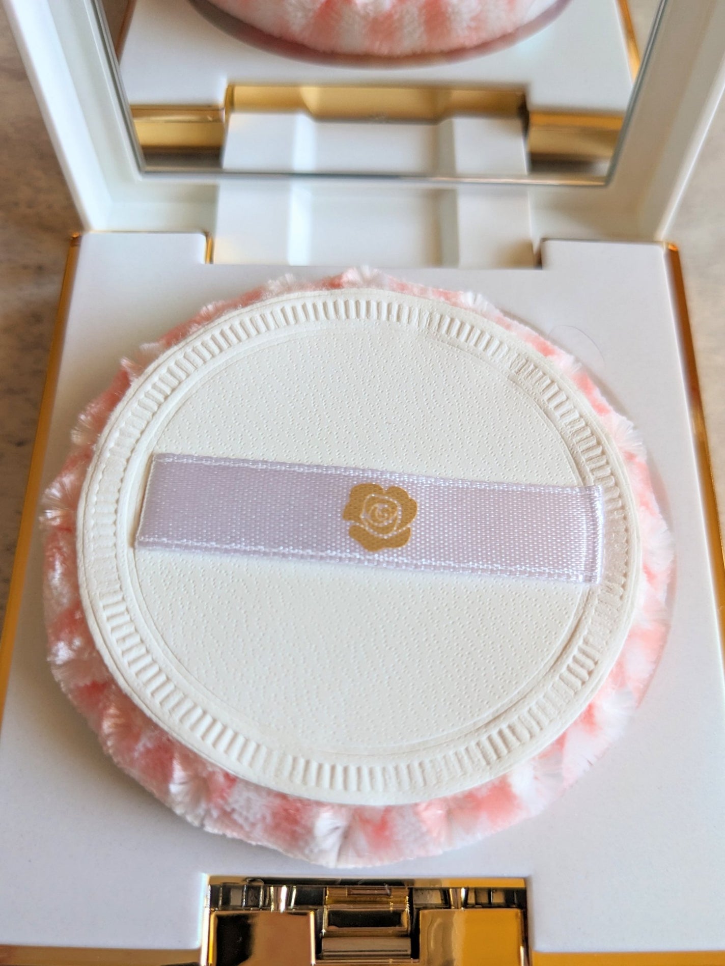 ベルベットジュエルクッション/BIVABOO/クッションファンデーションを使ったクチコミ(5枚目)