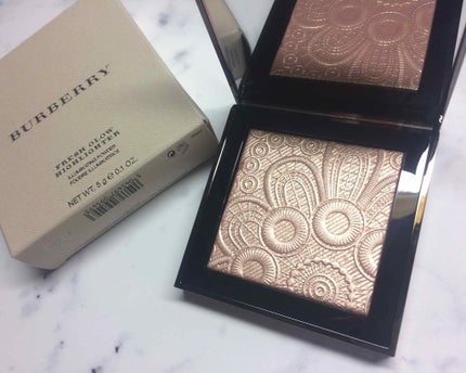 フレッシュグロウ ハイライター/Burberry Beauty/パウダーハイライトを使ったクチコミ(1枚目)