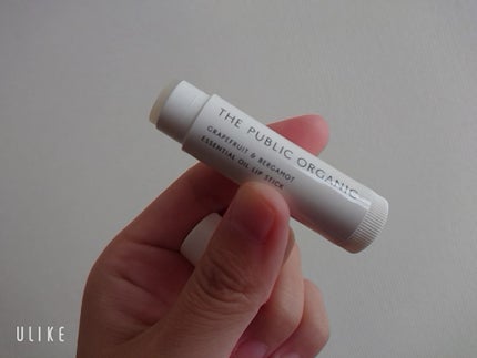 オーガニック認証 精油リップスティック スーパーポジティブ ライズ/THE PUBLIC ORGANIC/リップクリームを使ったクチコミ(2枚目)