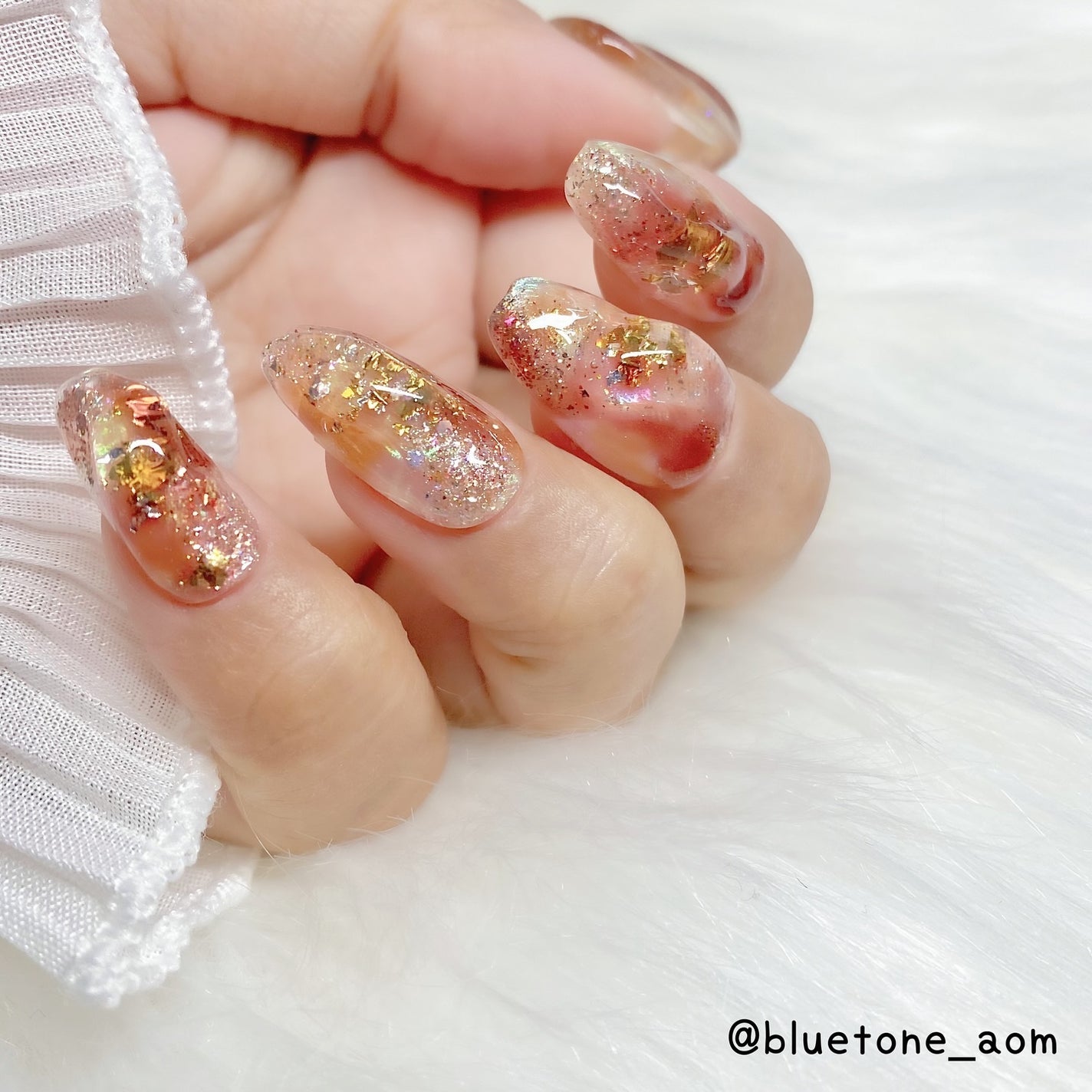 ⋆͛🦖⋆͛aomi on LIPS 「オリジナルフラッシュを使いつつニュアンスネイルしてみた!ブラウ..」(8枚目)