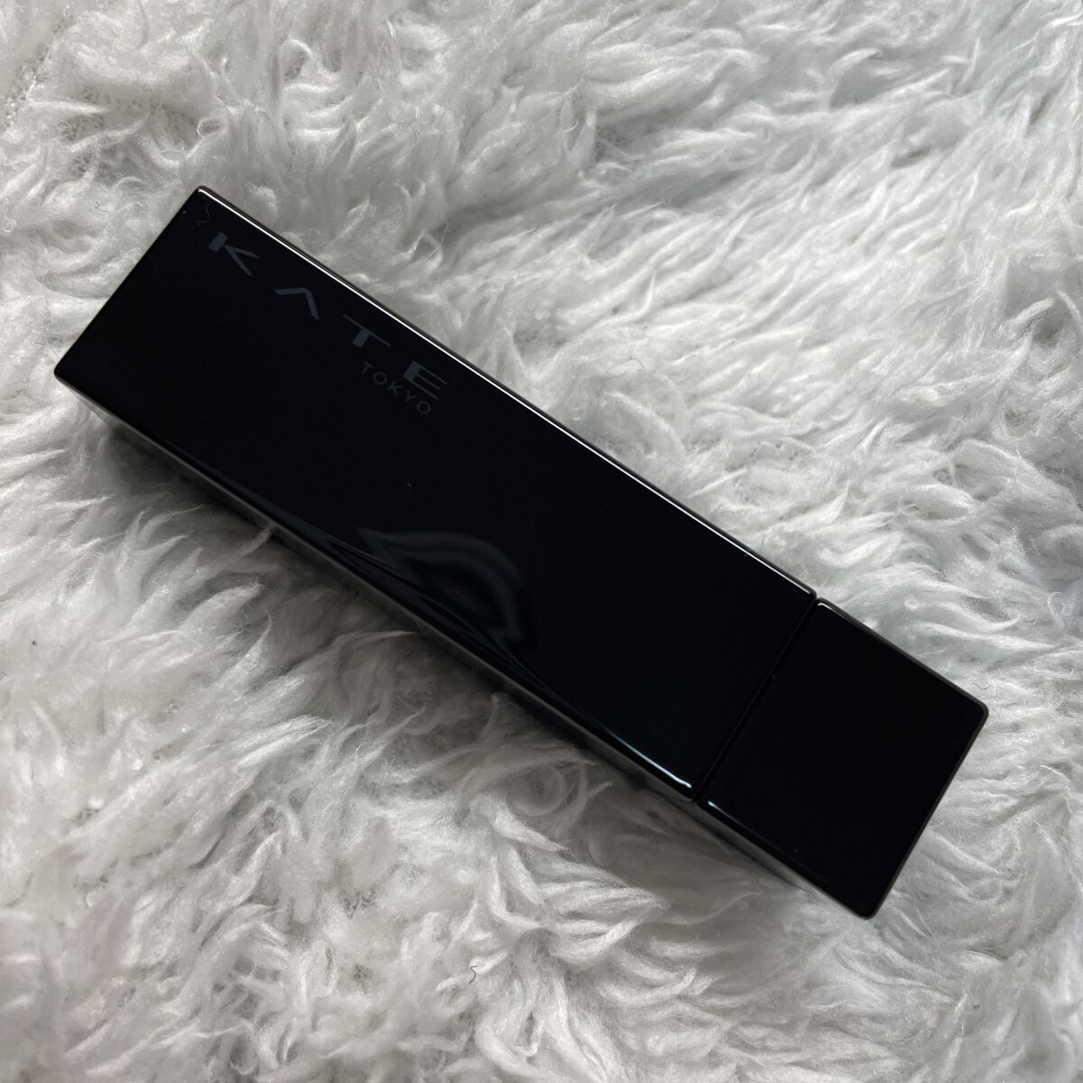 【KATE　リップモンスター】

　07　ラスボス🖤


私はイエベなのですが、浮かないピンクでした！！

ナチュラルメイクにとてもおすすめです！！

 #kate 
#リップモンスター 
#ラスボス 