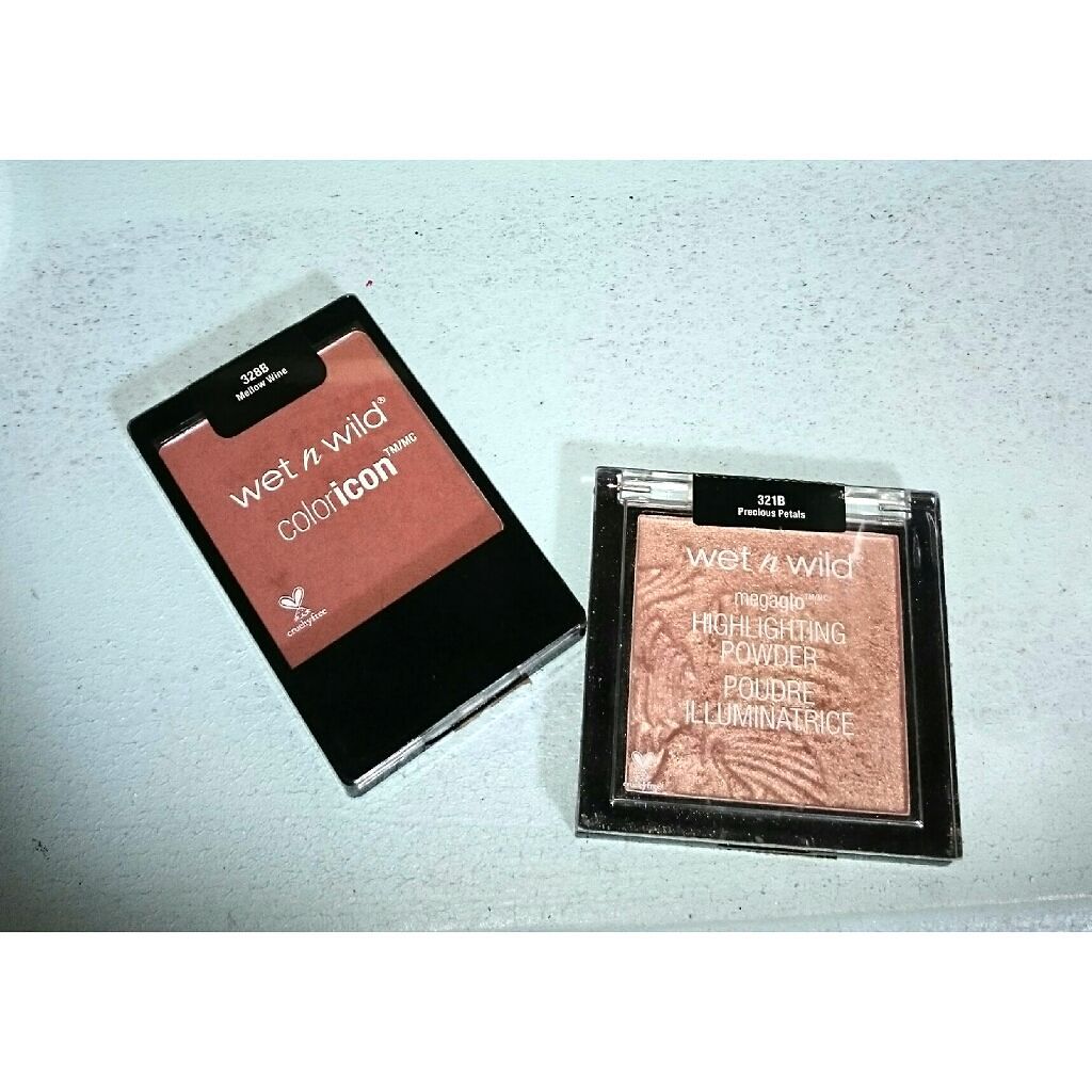 Color Icon Blush/wet 'n' wild/パウダーチークを使ったクチコミ(1枚目)