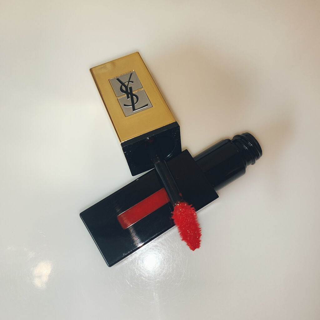 ルージュ ピュールクチュール ヴェルニ/YVES SAINT LAURENT BEAUTE/口紅を使ったクチコミ(2枚目)