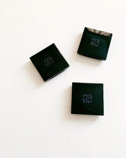 ラズル アイカラー 32 Velvet burgundy/エレガンス ラズル /単色アイシャドウを使ったクチコミ(2枚目)