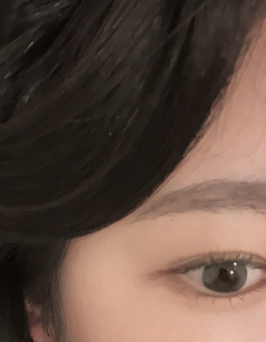 LIPS購入品でアイメイク🎶

①ラブ・ライナーリキッドアイライナーR4モカグレージュ¥1,760

色がドンピシャ好みすぎる どんなメイクにもあう
超描きやすくて適当にぴょーってひくだけでそれっぽくなる
写真はインライン中心に引いた時 