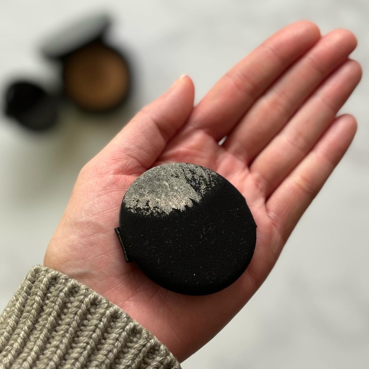 ブラック クッション/HERA/クッションファンデーションを使ったクチコミ(5枚目)